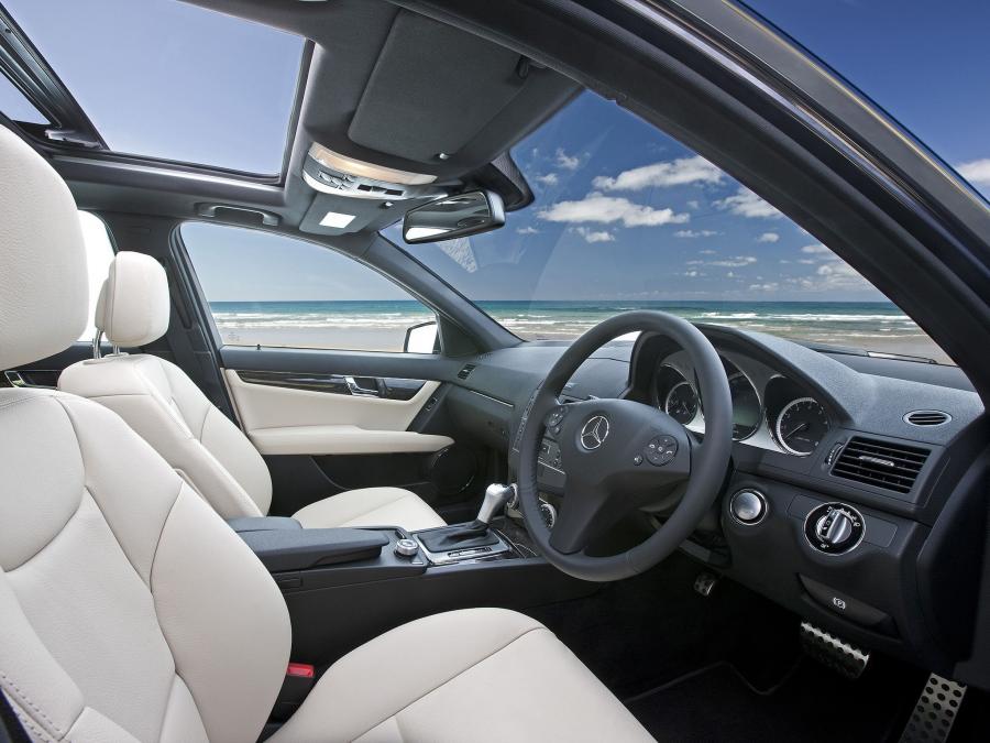  Mercedes-Benz C250 CGI Sport 2010 года  (AU) (фото 9 из 15)